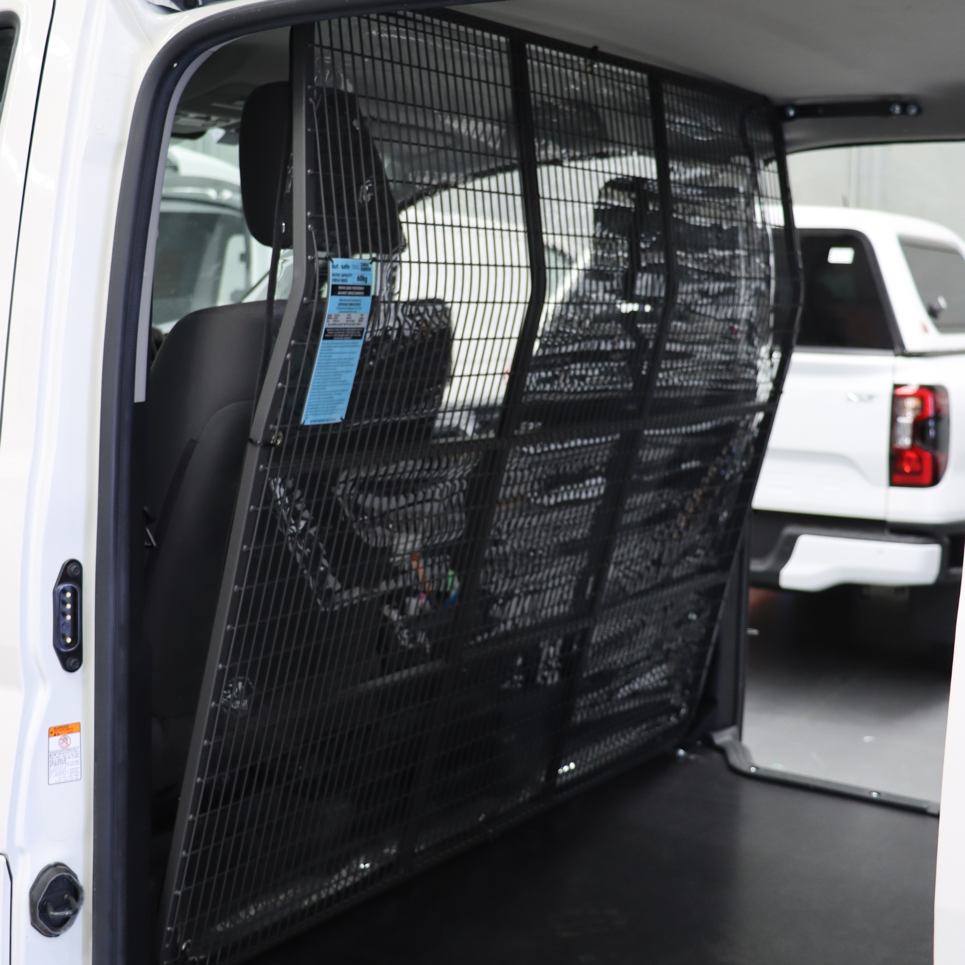 Toyota Hiace LWB Air-Con Screen
