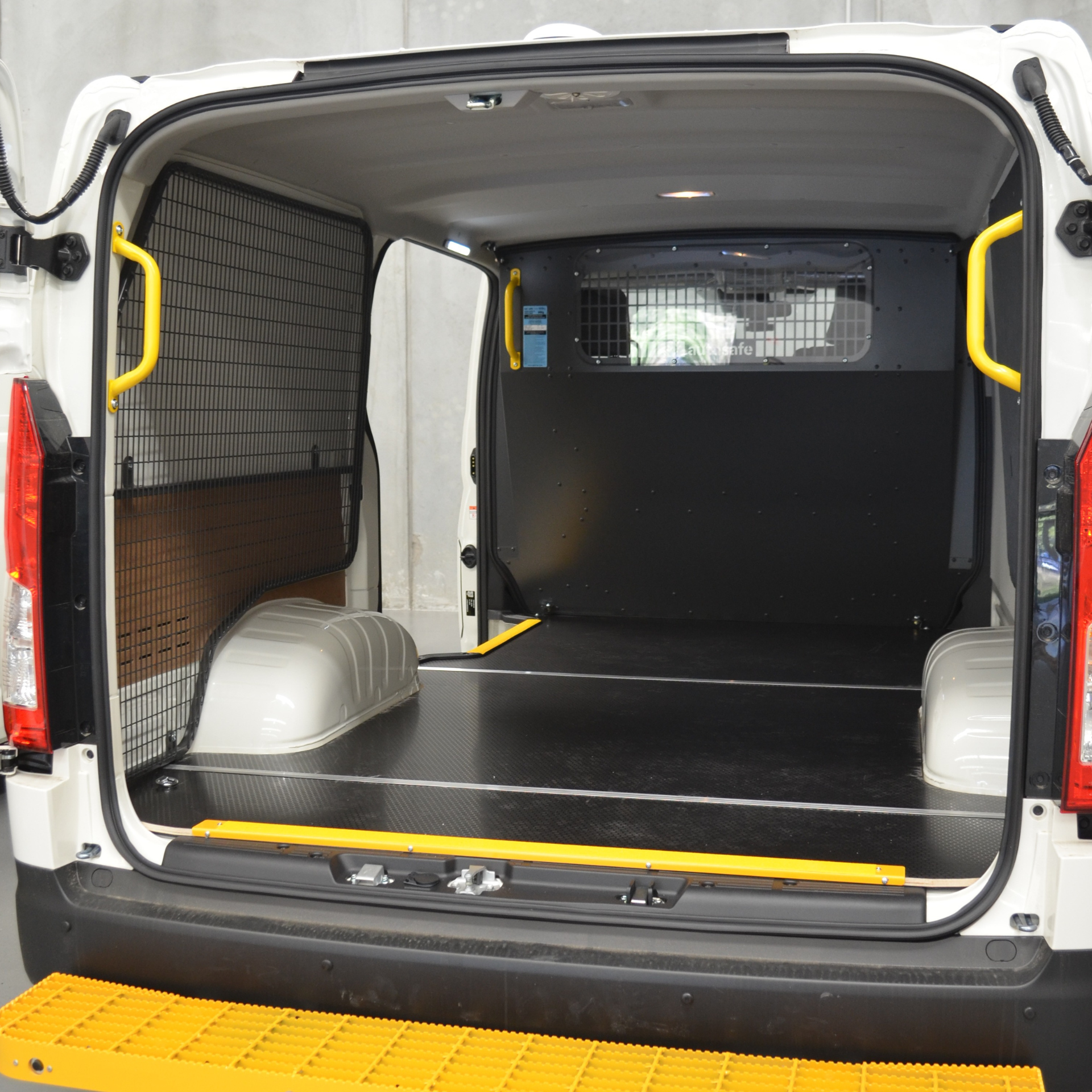 Toyota Hiace LWB Van Floor