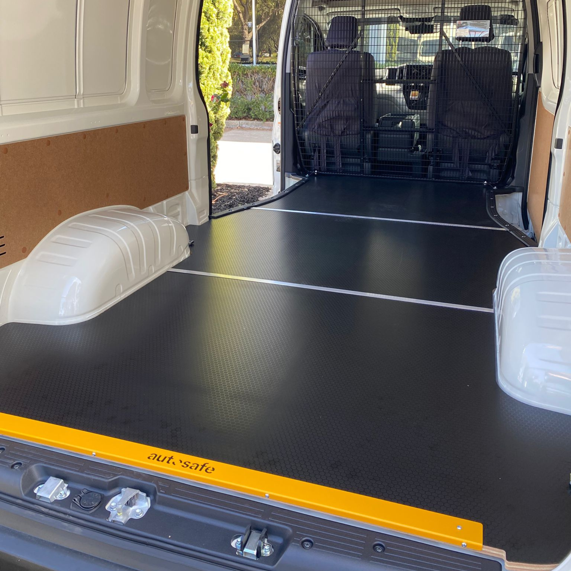 Toyota Hiace SLWB Floor